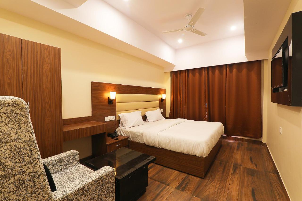 Fabhotel Blueark Lakhnaú Exteriér fotografie